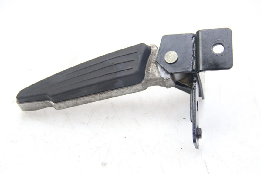 photo de SOPORTE DE PIE TRASERO IZQUIERDO PEUGEOT CITYSTAR AIR 125 (2014 - 2017)