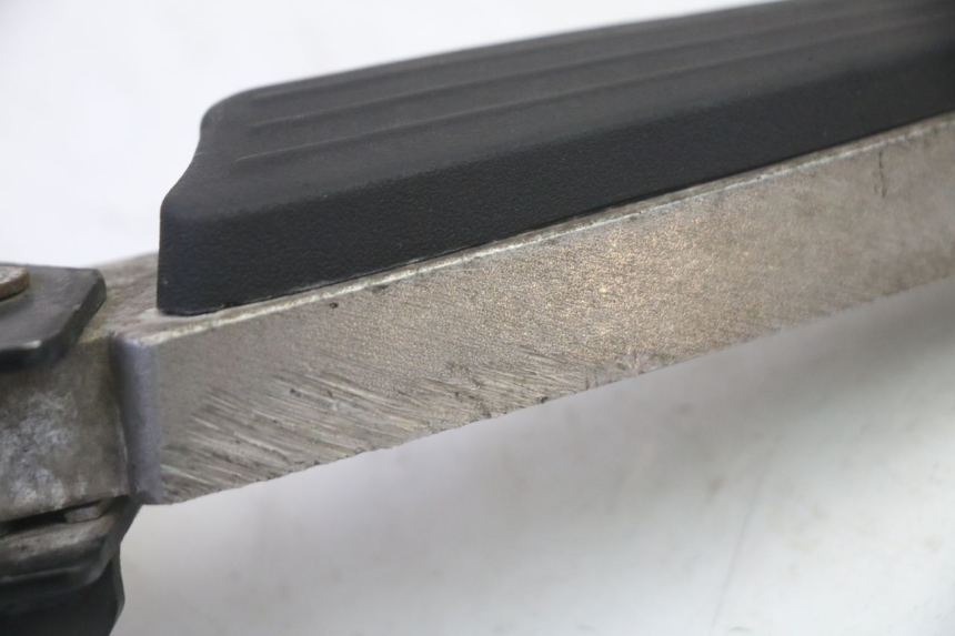 photo de SOPORTE DE PIE TRASERO IZQUIERDO PEUGEOT CITYSTAR 50 (2013 - 2017)