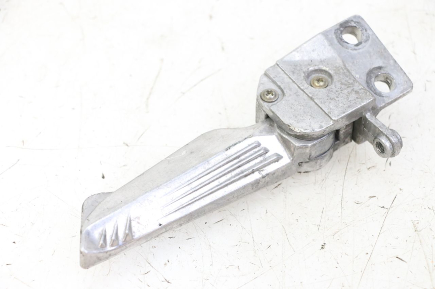 photo de SOPORTE DE PIE TRASERO IZQUIERDO JM MOTORS EVOLIS 4T 50 (2018 - 2022)