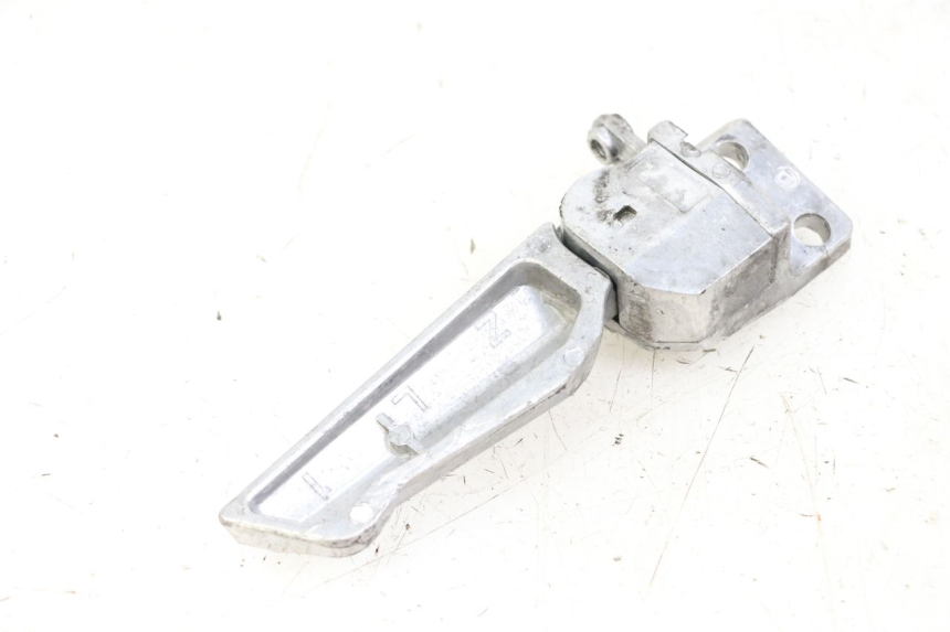 photo de SOPORTE DE PIE TRASERO IZQUIERDO JM MOTORS EVOLIS 4T 50 (2018 - 2022)