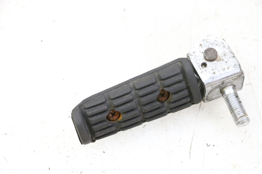photo de REPOSAPIES TRASERA IZQUIERDA YAMAHA FJ 36Y 1100 (1984 - 1985)