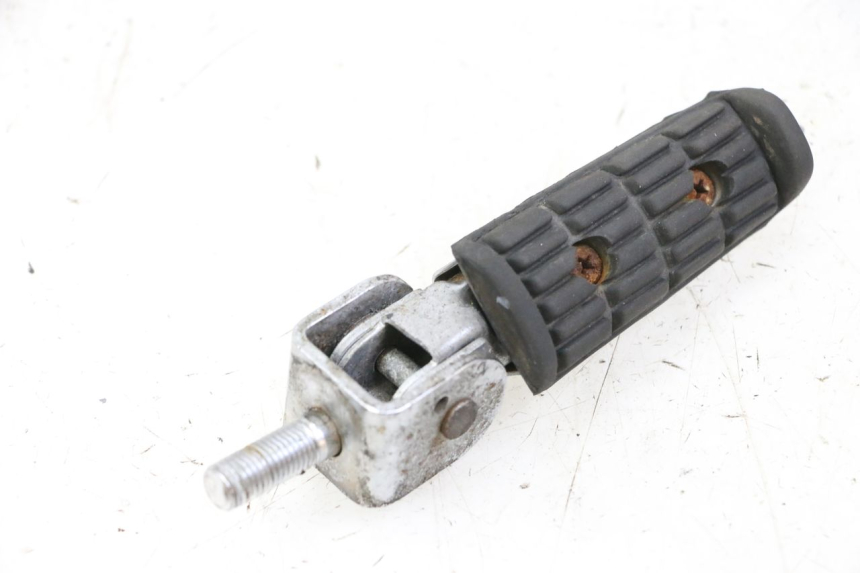 photo de REPOSAPIES TRASERA IZQUIERDA YAMAHA FJ 36Y 1100 (1984 - 1985)