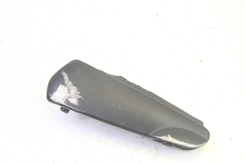 photo de REPOSAPIES TRASERA IZQUIERDA PIAGGIO FLY 4T 50 (2013 - 2017) - Vista principal