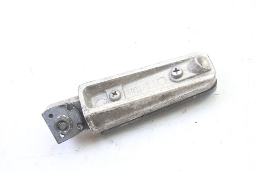 photo de REPOSAPIES TRASERA IZQUIERDA YAMAHA FZ6 FAZER S2 600 (2007 - 2011)