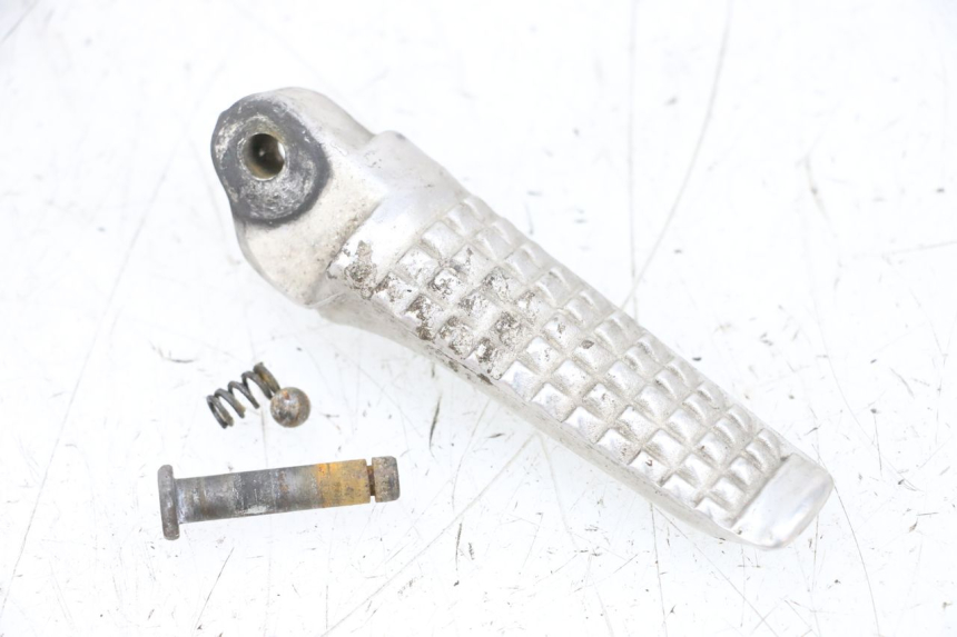 photo de REPOSAPIES TRASERA IZQUIERDA SUZUKI GSXR GSX-R 1000 (2003 - 2004) - Vista principal