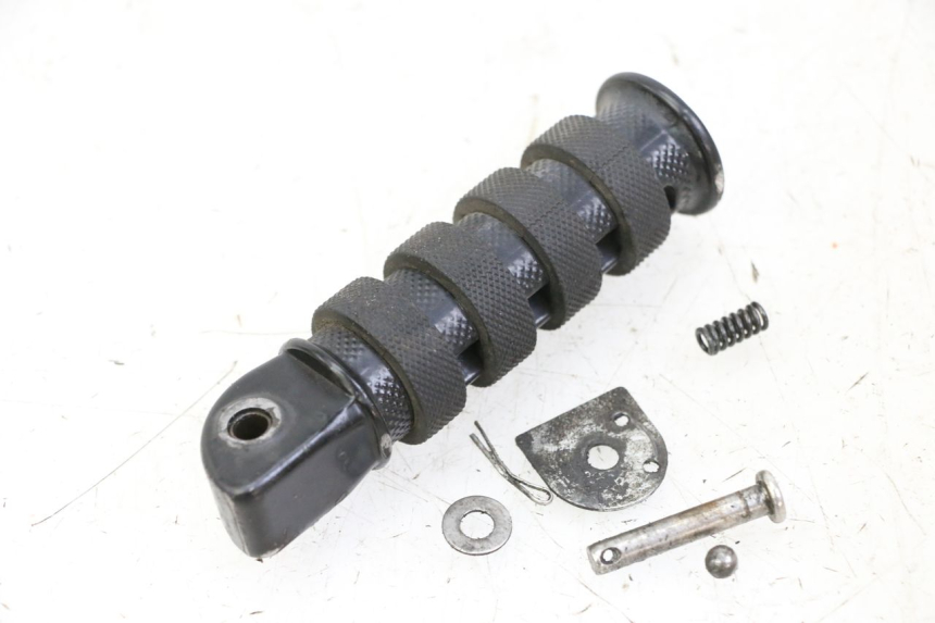 photo de REPOSAPIES TRASERA IZQUIERDA KEEWAY K-LIGHT KLIGHT 125 (2018 - 2025)