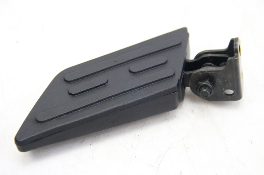 photo de SOPORTE DE PIE TRASERO IZQUIERDO PEUGEOT KISBEE 2T 50 (2018 - 2022)