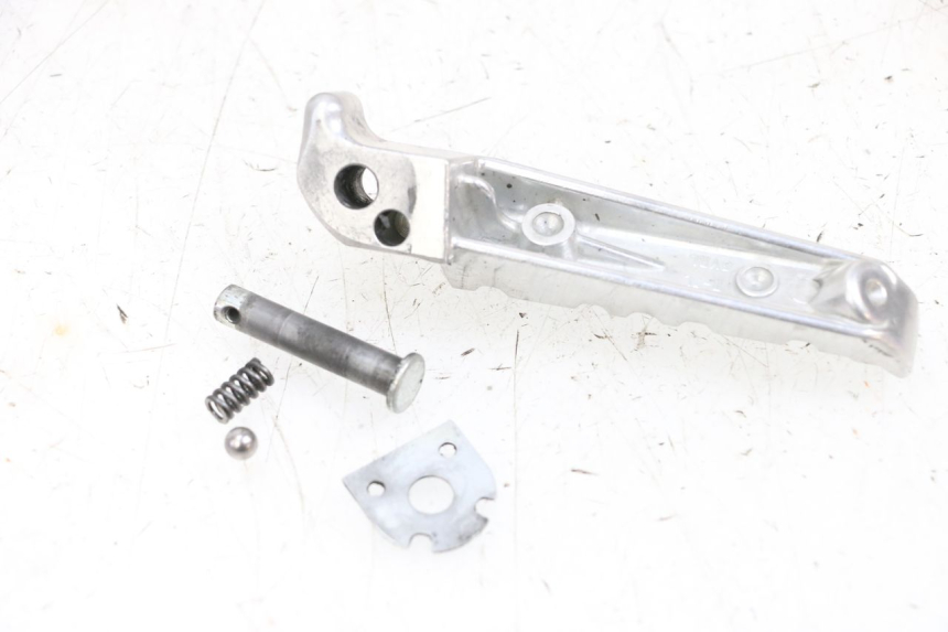 photo de REPOSAPIES TRASERA IZQUIERDA YAMAHA MT-07 MT07 ABS 700 (2018 - 2020) - Otra perspectiva