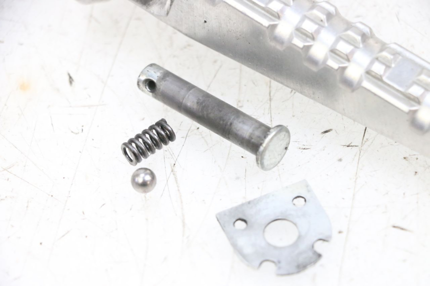 photo de REPOSAPIES TRASERA IZQUIERDA YAMAHA MT-07 MT07 ABS 700 (2018 - 2020) - Vista general del producto