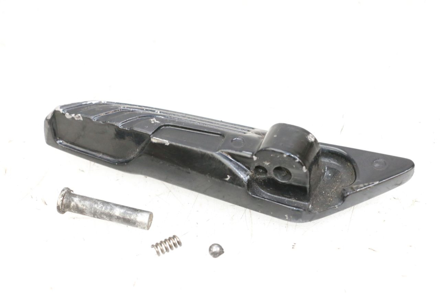 photo de SOPORTE DE PIE TRASERO IZQUIERDO PIAGGIO NEW TYPHOON 50 (2018 - 2021) - Primer plano técnico