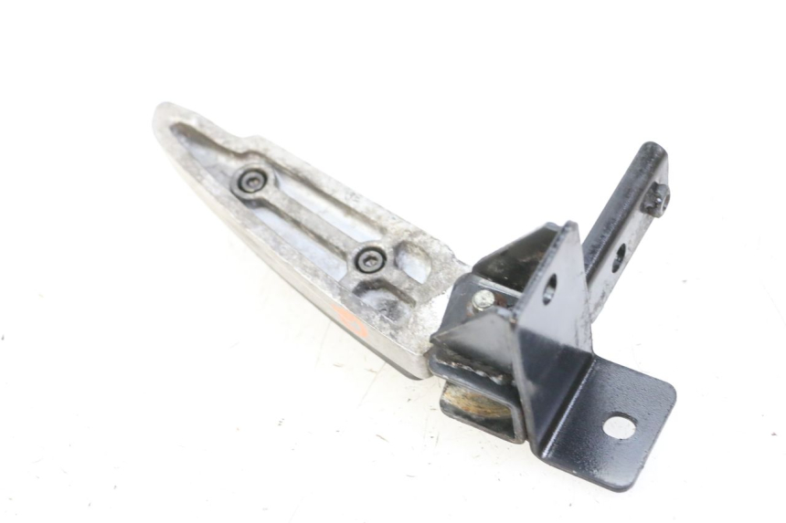 photo de SOPORTE DE PIE TRASERO IZQUIERDO PEUGEOT CITYSTAR 125 (2011 - 2017)