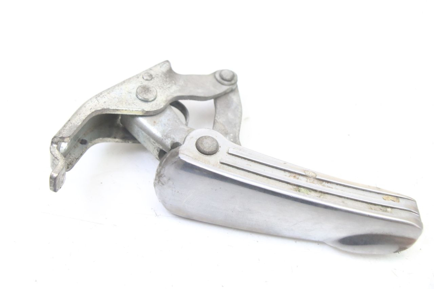 photo de REPOSAPIES TRASERA IZQUIERDA PIAGGIO VESPA GRANTURISMO 125 (2003 - 2007)
