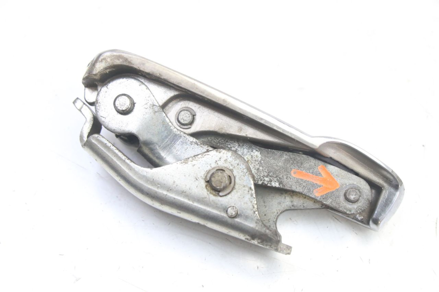photo de REPOSAPIES TRASERA IZQUIERDA PIAGGIO VESPA GRANTURISMO 125 (2003 - 2007)