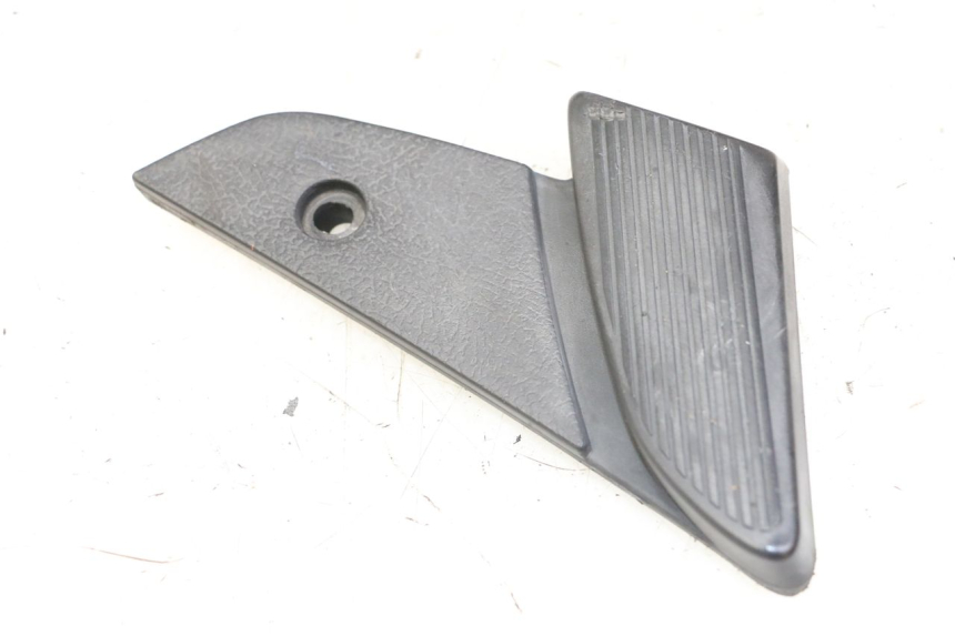 photo de REPOSAPIES TRASERA IZQUIERDA PIAGGIO VESPA LX IE 125 (2010 - 2012)