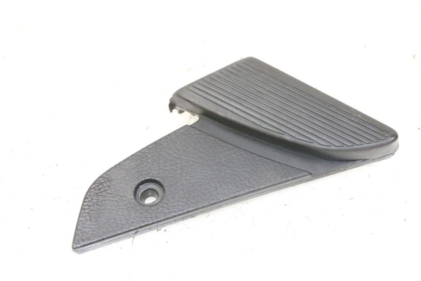 photo de REPOSAPIES TRASERA IZQUIERDA PIAGGIO VESPA S 2T 50 (2007 - 2014)