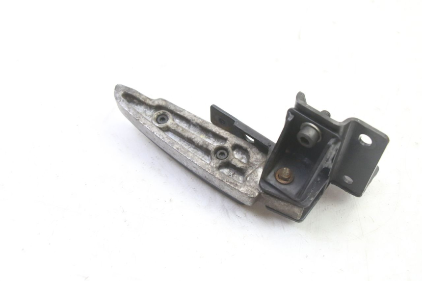 photo de REPOSAPIES TRASERA IZQUIERDA PEUGEOT SATELIS 125 (2013 - 2018)