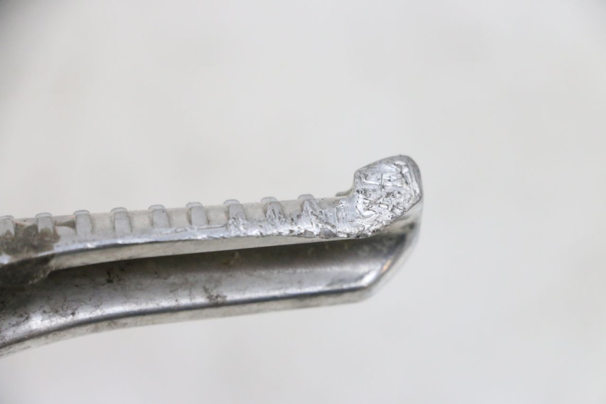 photo de REPOSAPIES TRASERA IZQUIERDA PEUGEOT SPEEDFIGHT 4 4T EFI 50 (2021 - 2025) - Vista general del producto