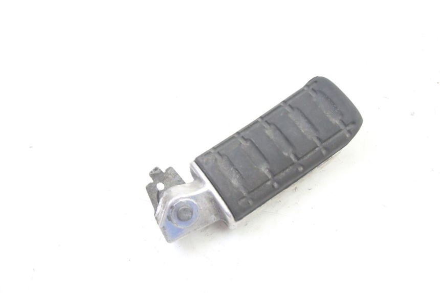 photo de REPOSAPIES TRASERA IZQUIERDA HONDA ST PAN EUROPEAN 1300 (2002 - 2013)