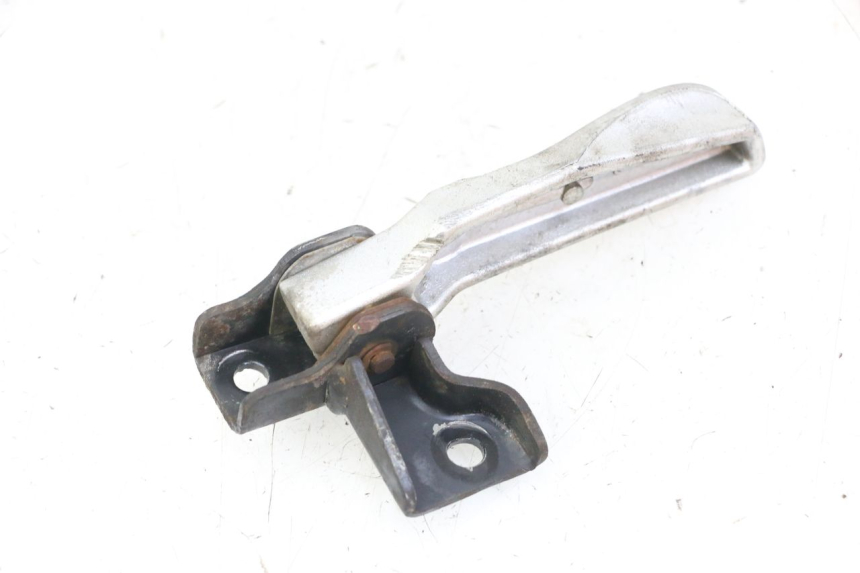 photo de REPOSAPIES TRASERA IZQUIERDA PEUGEOT TWEET PRO CARGO 50 (2018 - 2020) - Primer plano técnico