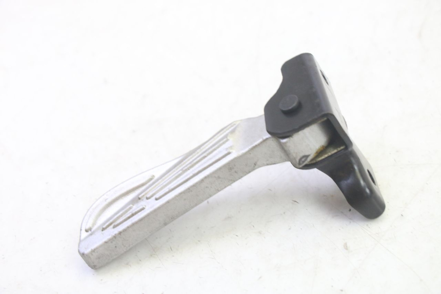 photo de REPOSAPIES TRASERA IZQUIERDA PEUGEOT TWEET PRO EFI 4T 50 (2021 - 2022)