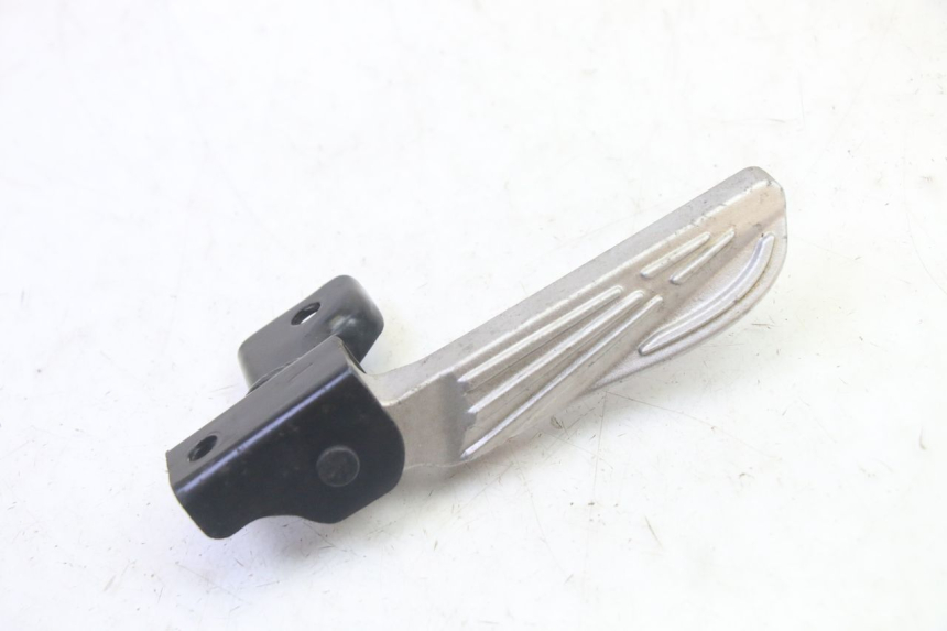 photo de REPOSAPIES TRASERA IZQUIERDA PEUGEOT TWEET PRO EFI 4T 50 (2021 - 2022)