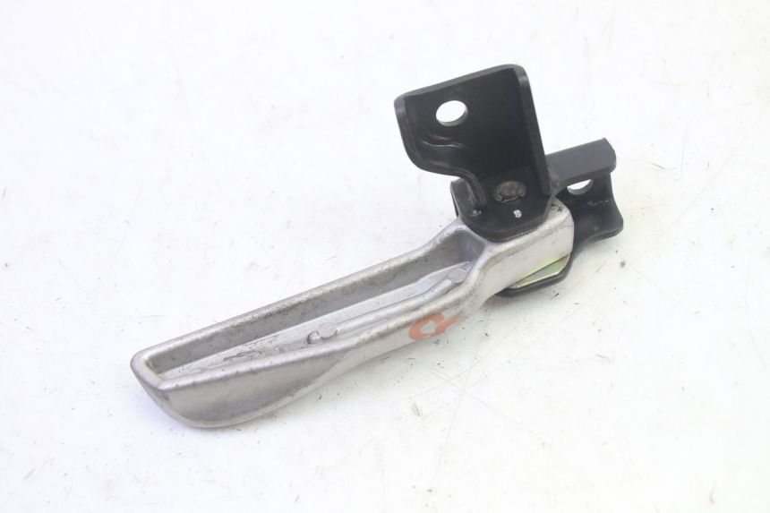 photo de REPOSAPIES TRASERA IZQUIERDA PEUGEOT TWEET PRO EFI 4T 50 (2021 - 2022)