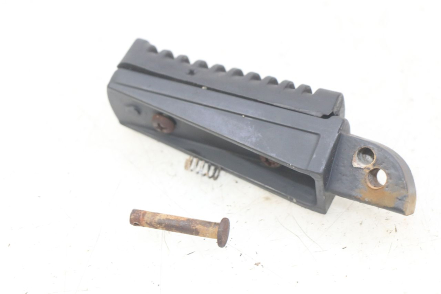 photo de SOPORTE DE PIE TRASERO IZQUIERDO YAMASAKI RAPTOR 50 (2013 - 2018)
