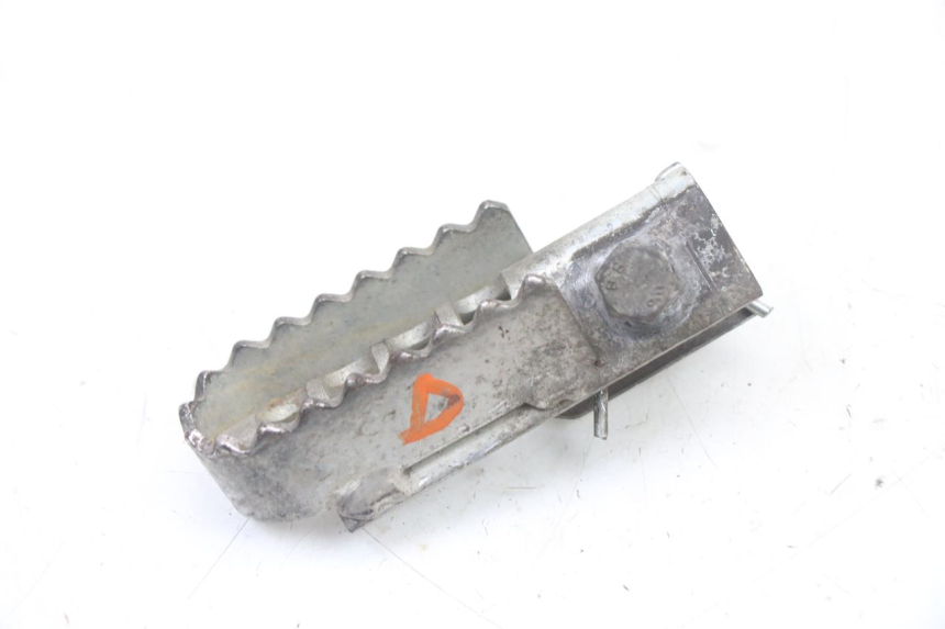 photo de REPOSAPIES DELANTERA DERECHA DERBI SENDA R X-TREME 50 (2006 - 2010)