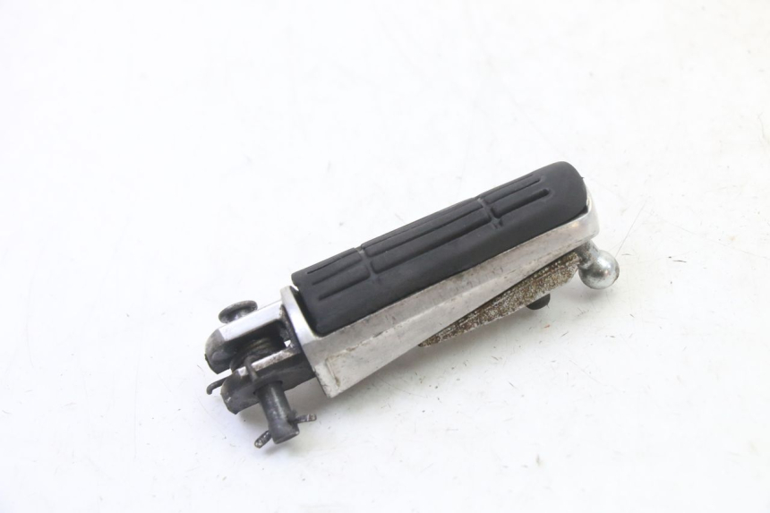 photo de REPOSAPIES DELANTERA DERECHA YAMAHA FJR ABS 1300 (2006 - 2012)