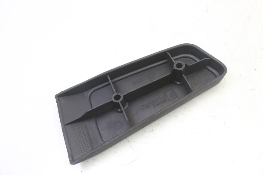 photo de REPOSAPIES DELANTERA DERECHA PIAGGIO MP3 RL 250 (2007 - 2010)