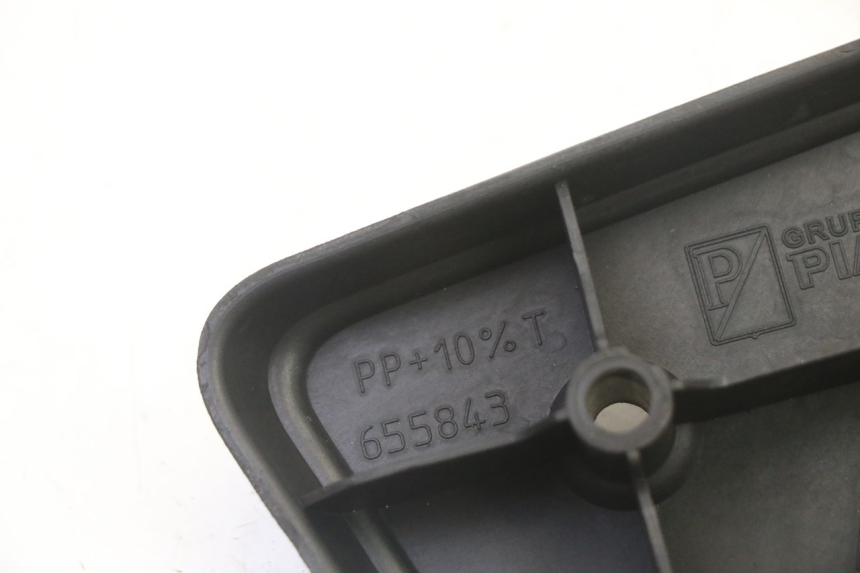 photo de REPOSAPIES DELANTERA DERECHA PIAGGIO MP3 RL 250 (2007 - 2010)