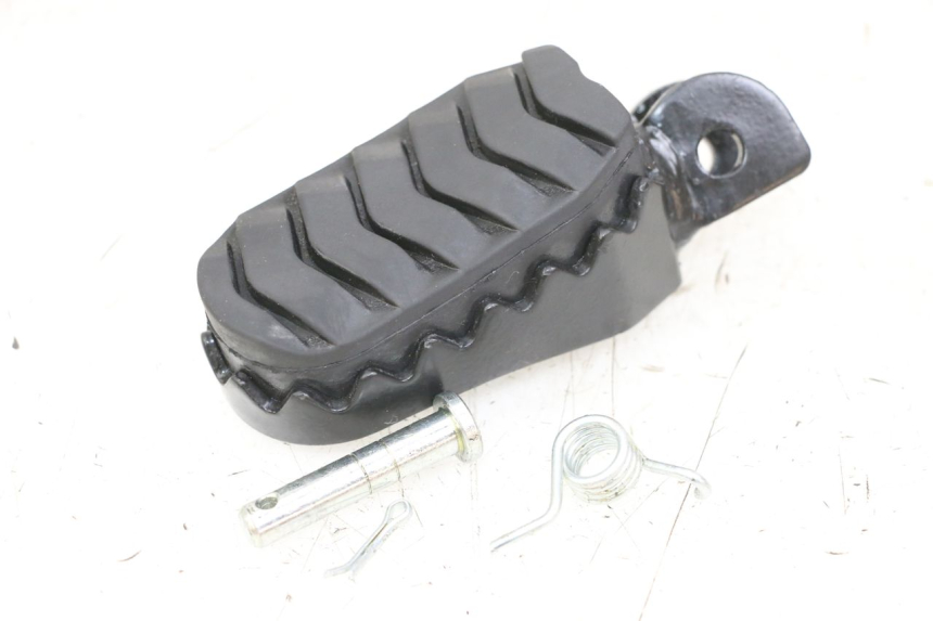photo de REPOSAPIES DELANTERA DERECHA ROYAL ENFIELD SCRAM 411 (2022 - 2024)