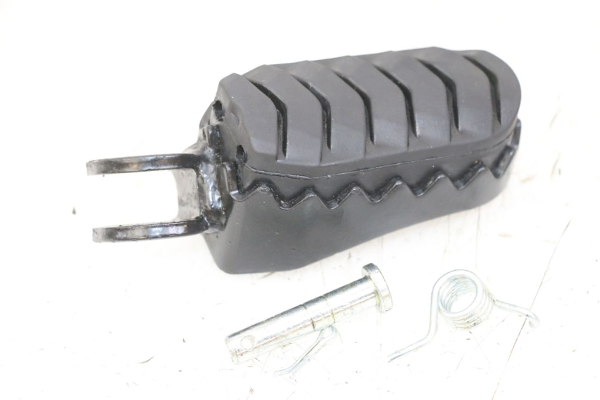 photo de REPOSAPIES DELANTERA DERECHA ROYAL ENFIELD SCRAM 411 (2022 - 2024)