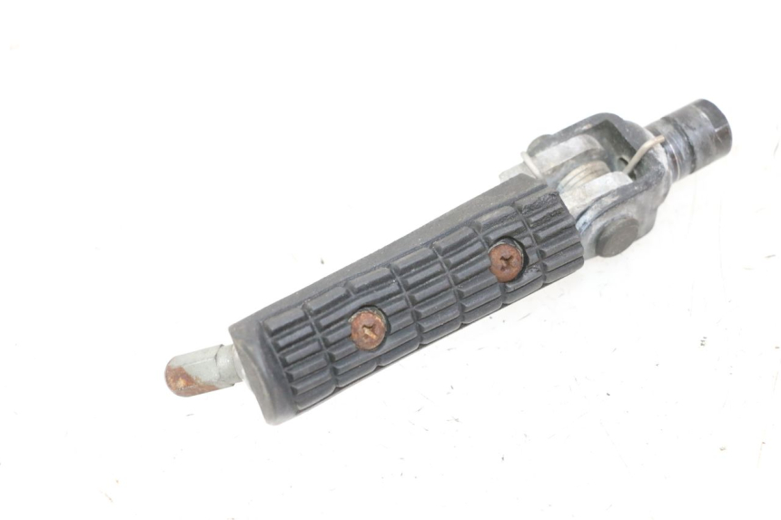 photo de REPOSAPIES DELANTERA DERECHA TRIUMPH SPRINT 900 (1995 - 1998)