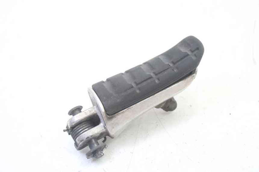 photo de REPOSAPIES DELANTERA DERECHA HONDA ST PAN EUROPEAN 1300 (2002 - 2013)