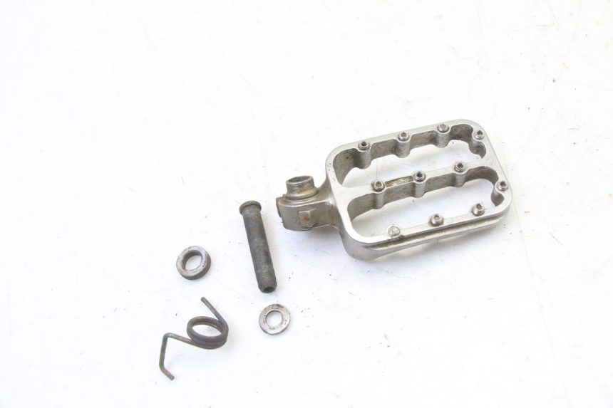 photo de REPOSAPIES DELANTERA DERECHA KTM SUPERENDURO R 950 (2005 - 2009)
