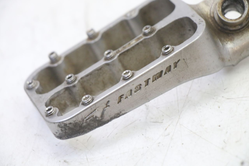 photo de REPOSAPIES DELANTERA DERECHA KTM SUPERENDURO R 950 (2005 - 2009)