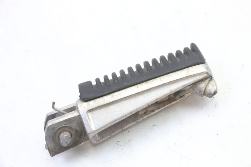 photo de REPOSAPIES DELANTERA DERECHA YAMAHA TDR DELTABOX 125 (1993 - 2003)
