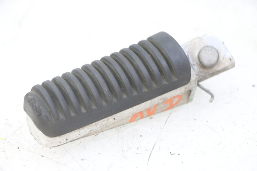photo de REPOSAPIES DELANTERA DERECHA YAMAHA XJ6 ABS 600 (2008 - 2016)