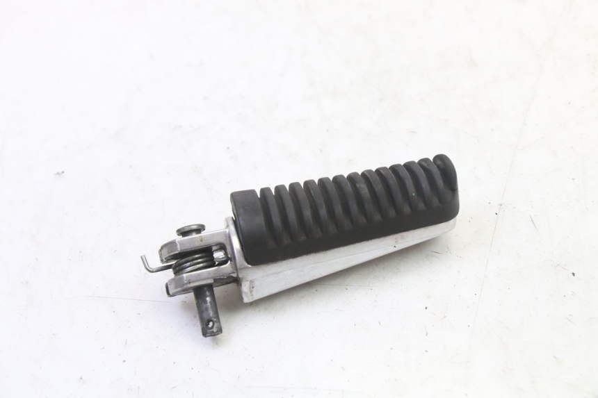 photo de REPOSAPIES DELANTERA DERECHA YAMAHA XJ6 ABS 600 (2008 - 2016)