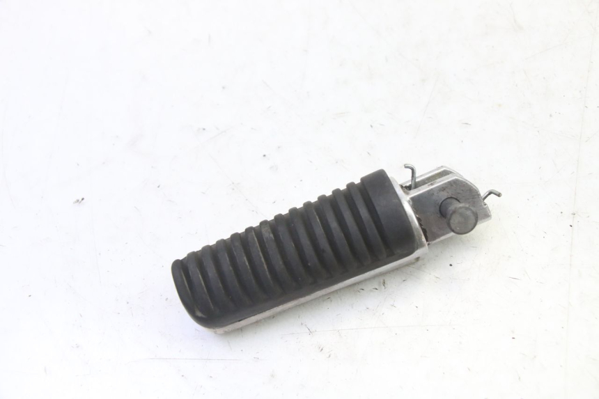 photo de REPOSAPIES DELANTERA DERECHA YAMAHA XJ6 ABS 600 (2008 - 2016)