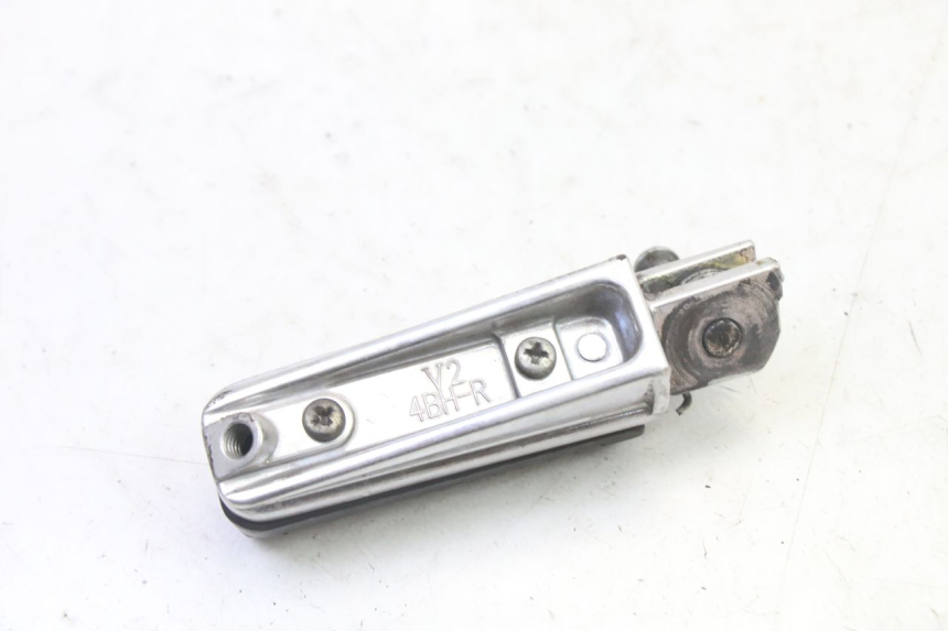 photo de REPOSAPIES DELANTERA DERECHA YAMAHA XJ6 ABS 600 (2008 - 2016)