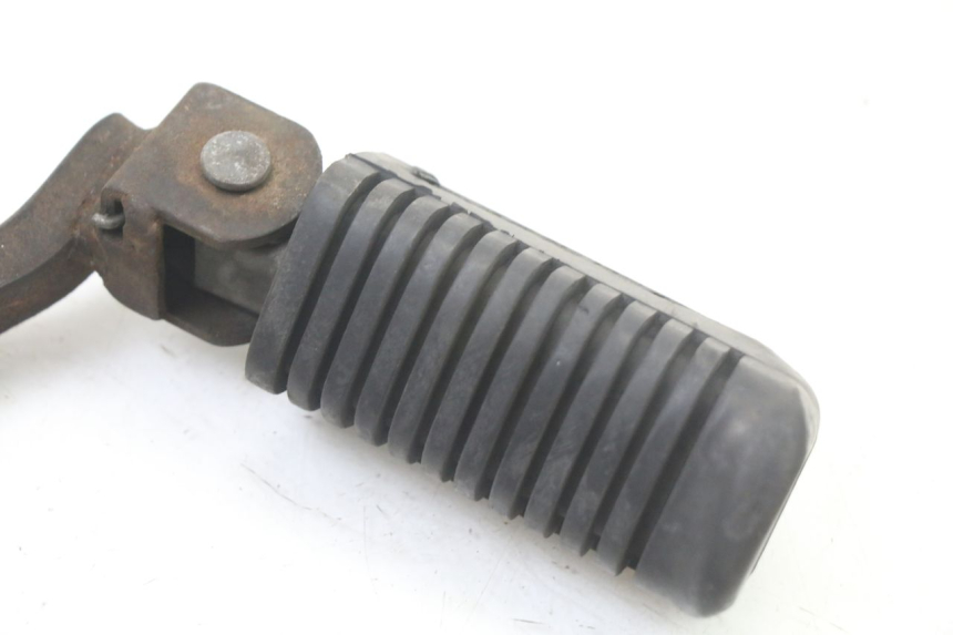 photo de REPOSAPIES DELANTERA DERECHA YAMAHA SR 125 (1982 - 2003)