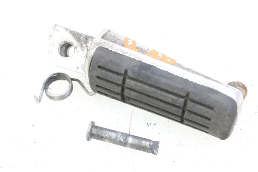 photo de REPOSAPIES DELANTERA DERECHA YAMAHA XJ6 600 (2008 - 2016)