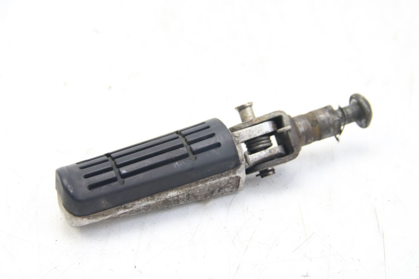 photo de REPOSAPIÉS DELANTERO IZQUIERDO YAMAHA FZS FAZER 600 (2001 - 2003)