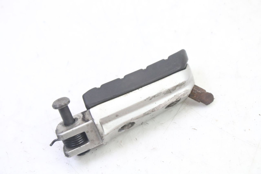 photo de REPOSAPIES DELANTERA IZQUIERDA BMW G310 R 310 (2016 - 2020)