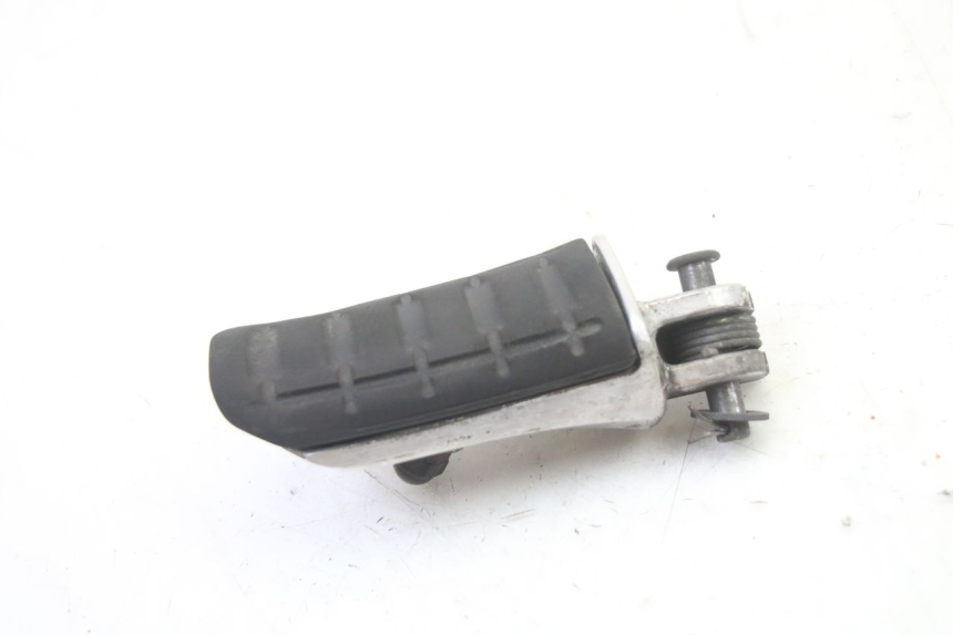 photo de REPOSAPIES DELANTERA IZQUIERDA HONDA ST PAN EUROPEAN 1300 (2002 - 2013)