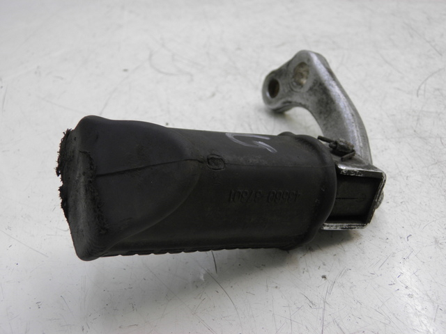 photo de REPOSAPIES DELANTERA IZQUIERDA SUZUKI TU X TUX VOLTY 125 (1999 - 2001)