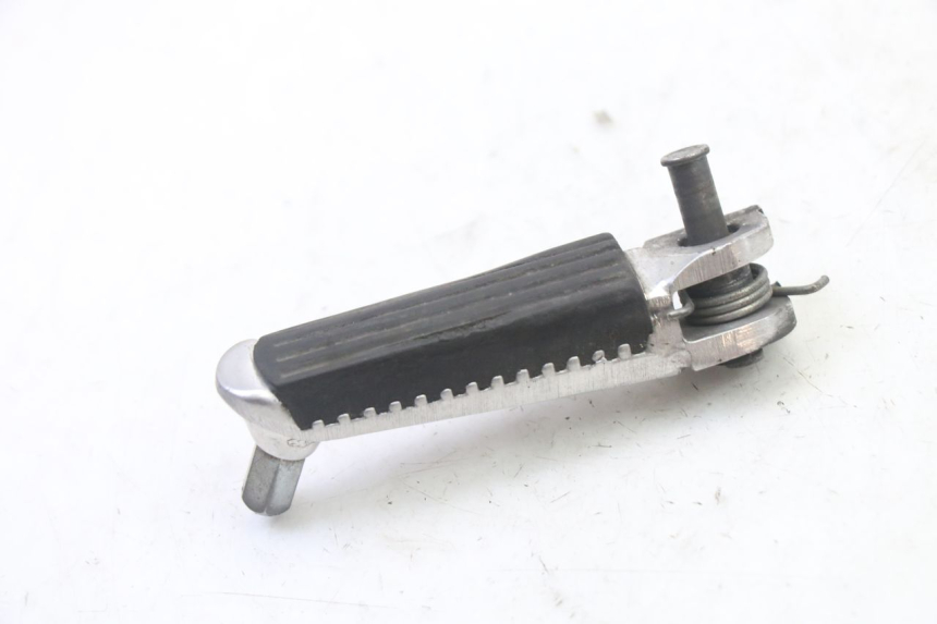 photo de REPOSAPIES DELANTERA IZQUIERDA SUZUKI SV S 650 (2003 - 2009)
