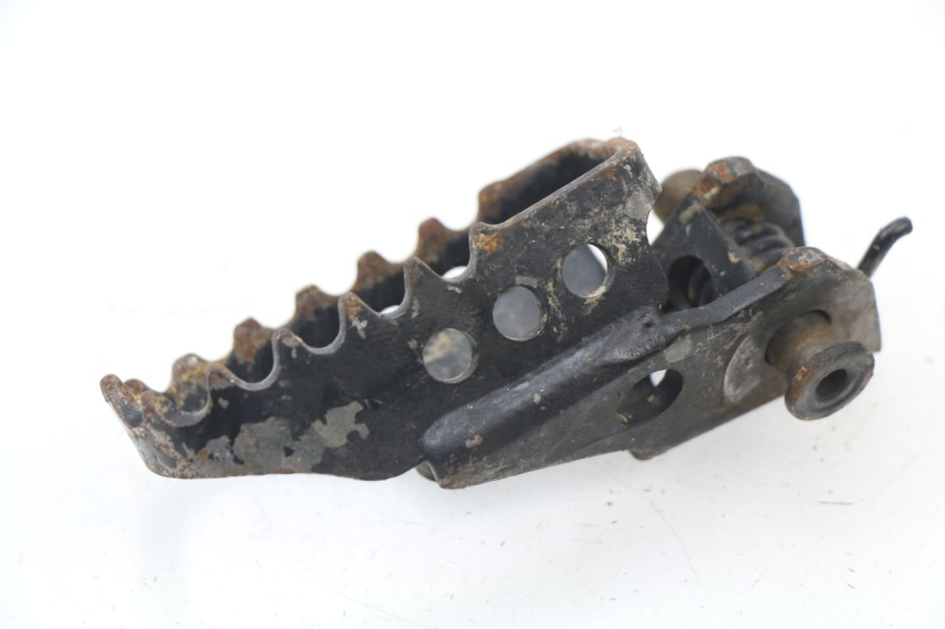 photo de REPOSAPIES DELANTERA IZQUIERDA YAMAHA TTR 125 (2000 - 2020)